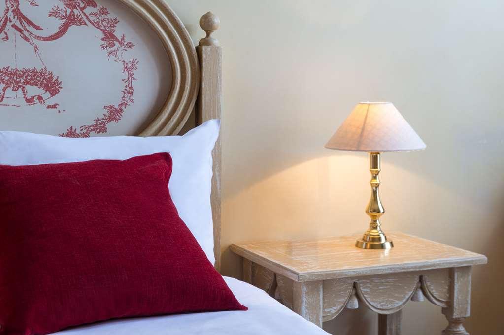 Hotel Ogaux Vieux Remparts Provins Zimmer foto