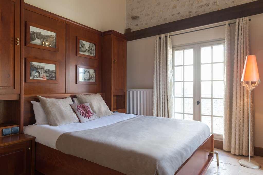 Hotel Ogaux Vieux Remparts Provins Zimmer foto