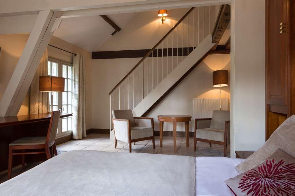 Hotel Ogaux Vieux Remparts Provins Zimmer foto